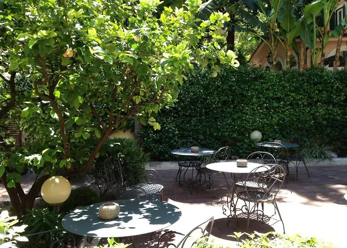 Hotel Astoria Garden